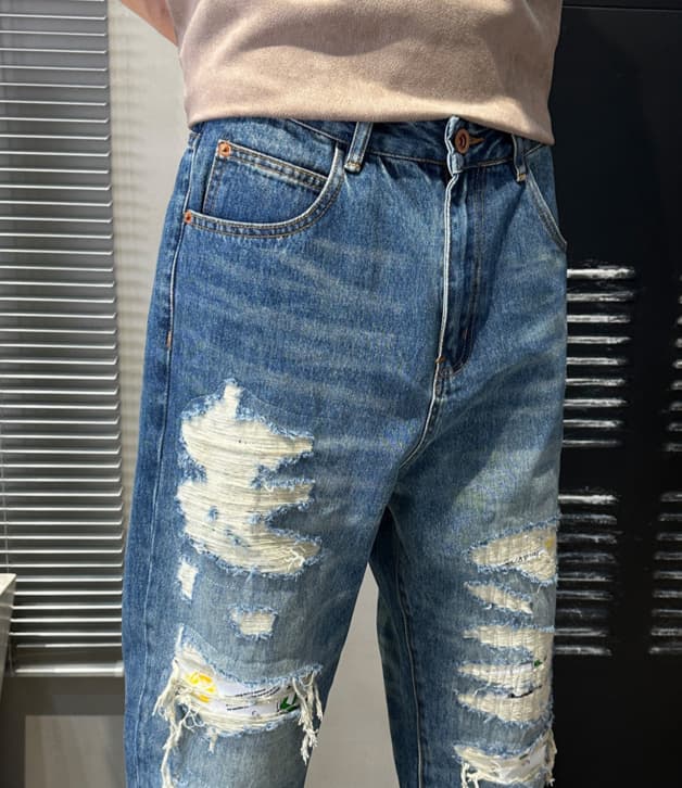 ダメージジーンズ ゆったりシルエット ダメージ加工デニム