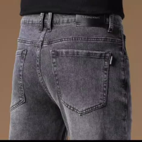 ダメージジーンズ ゆとりシルエット 快適デニムパンツ